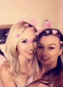 Natalia Starr and another woman making out on instagram